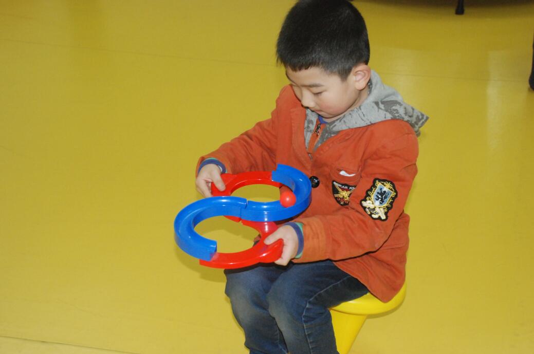 感統(tǒng)訓(xùn)練——有效提升專注力 感統(tǒng)訓(xùn)練——有效提升專注力