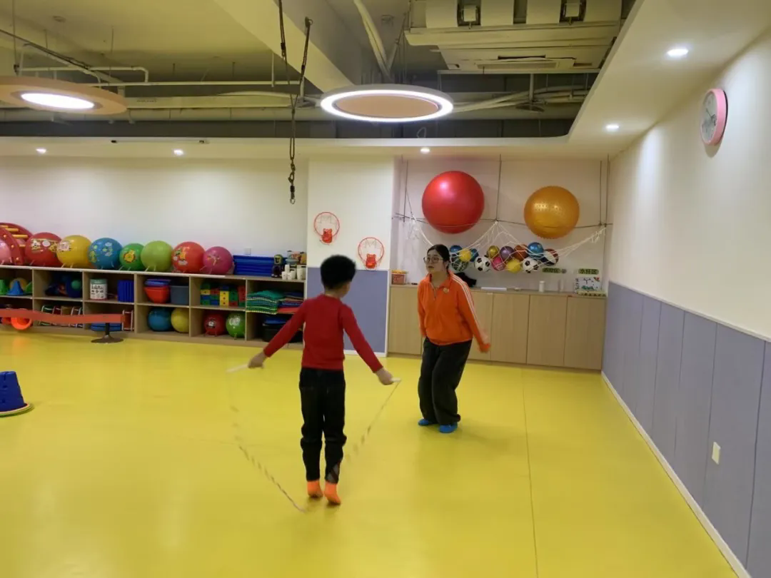 1743504572300749.png 640dee.webp.png